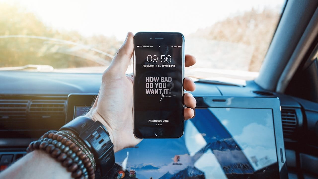 Como conectar seu celular no carro 