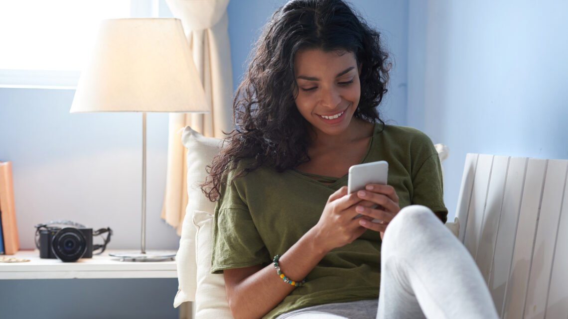 Como configurar a carteira digital no celular?